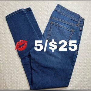 💋 Super Skinny Mid-Rise Jeans